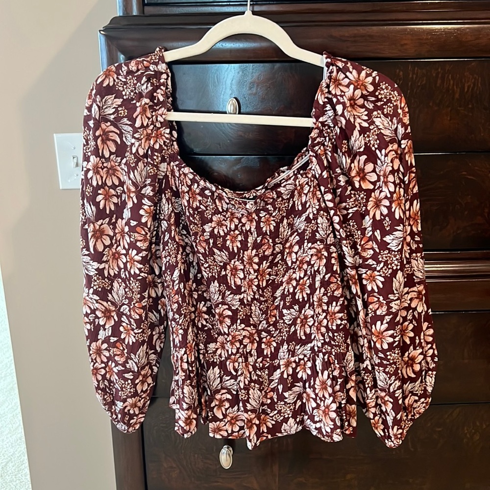 American Eagle Blouse, flowers